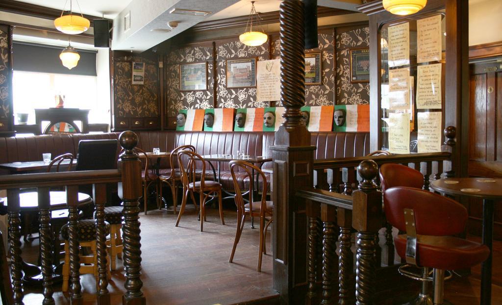 Jbs Bar & Guest Guest house