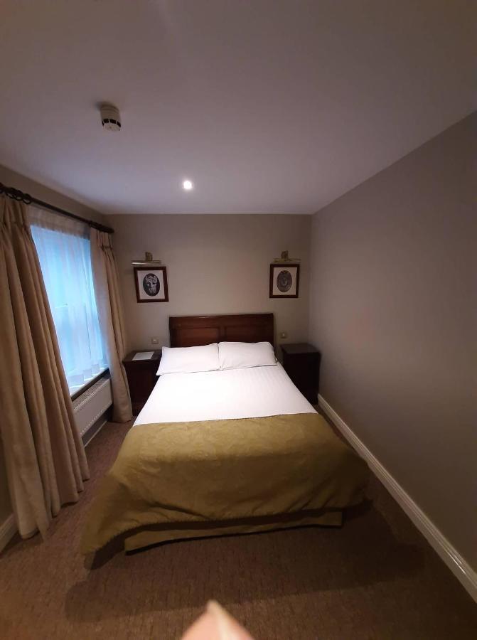 Jbs Bar & Guest Guest house